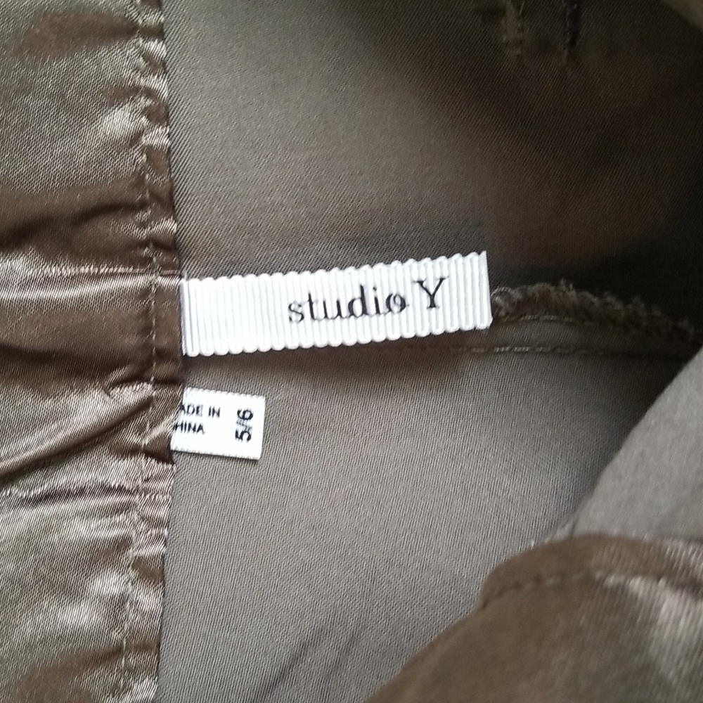 Studio Y capris - Picture 4 of 5